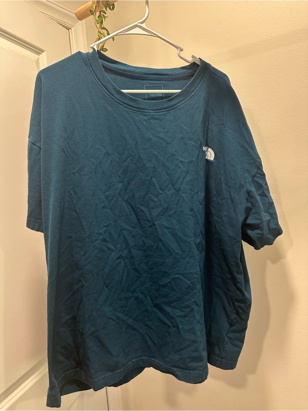 The North Face Men's Short Sleeve Tee in Teal